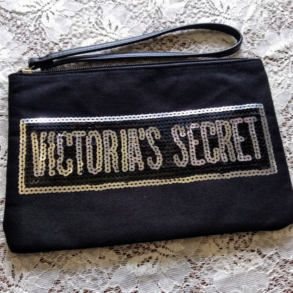 Victoria's Secret wristlet black Beautiful